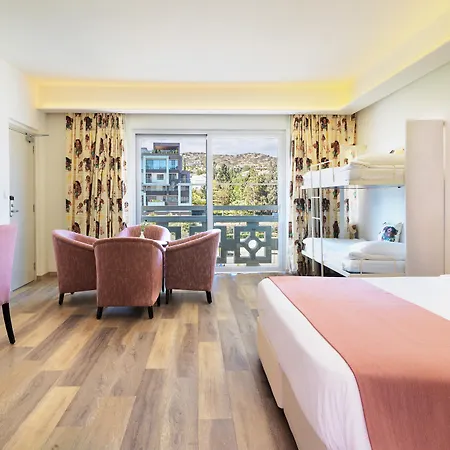 St Raphael Hotel Limassol