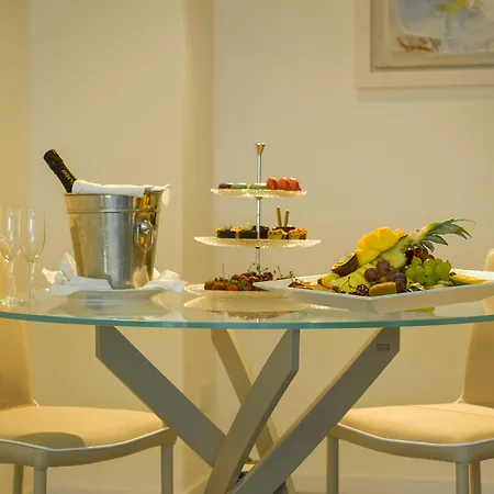 St Raphael Hotel 5*