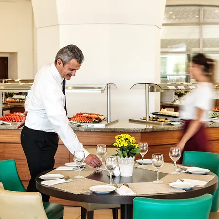 St Raphael Hotel