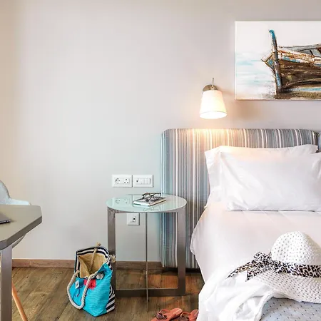 St Raphael Hotel