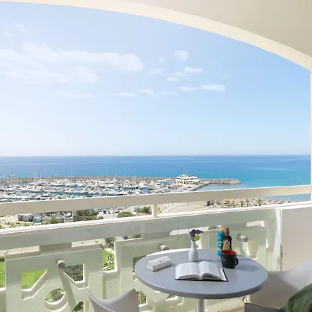 St Raphael 5* Limassol