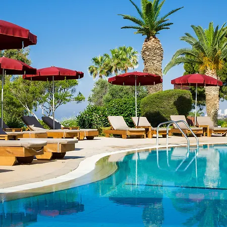 St Raphael & Marina Hotel