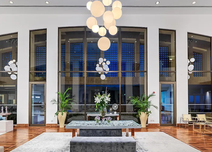 St Raphael Otel Limasol