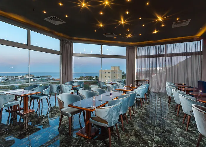 St Raphael Hotel Lemesos