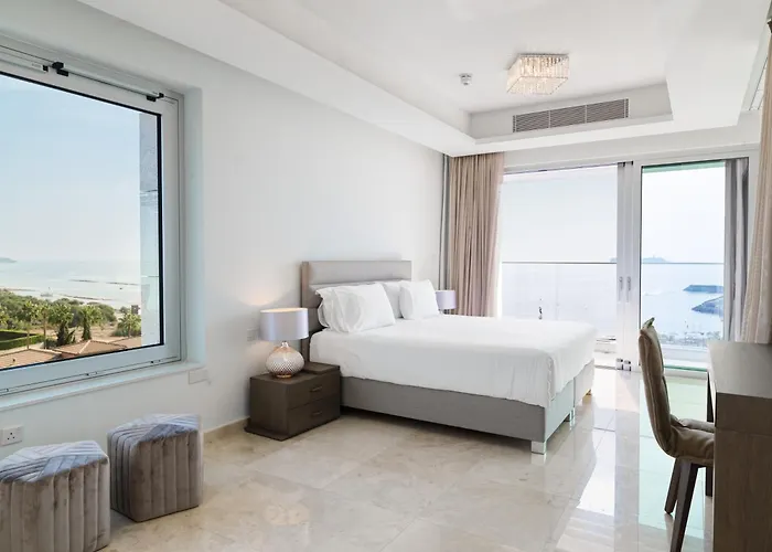 St Raphael Hotel Lemesos