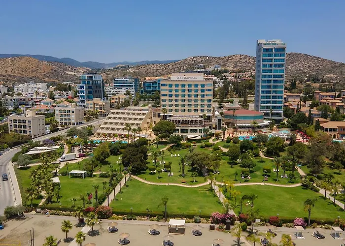 St Raphael Hotel Lemesos