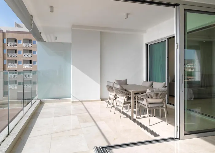 Otel St Raphael Limasol